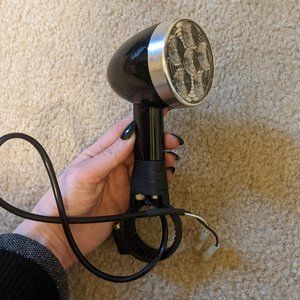 2017 2020 Triumph Bonneville Bobber aftermarket OEM right fork signal light.